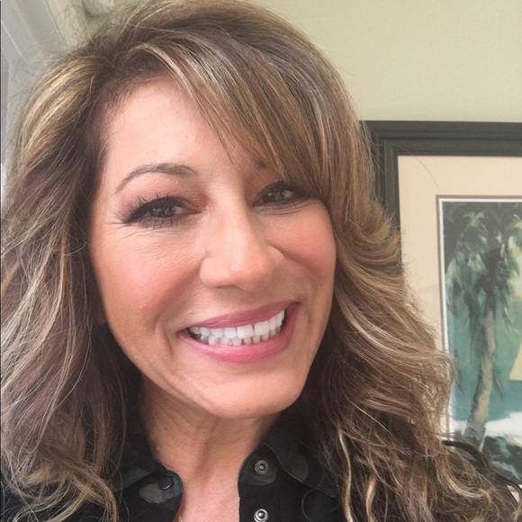 Meet your Posher, Elizabeth - Picture 1 of 1